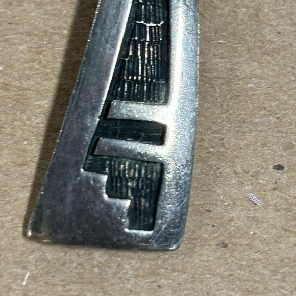 Vintage Hopi Sterling Silver Hallmarked Earrings - Picture 4 of 5